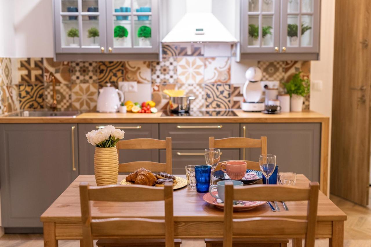 Villa Kasztelan Apartamenty Ustrzyki Dolne Extérieur photo