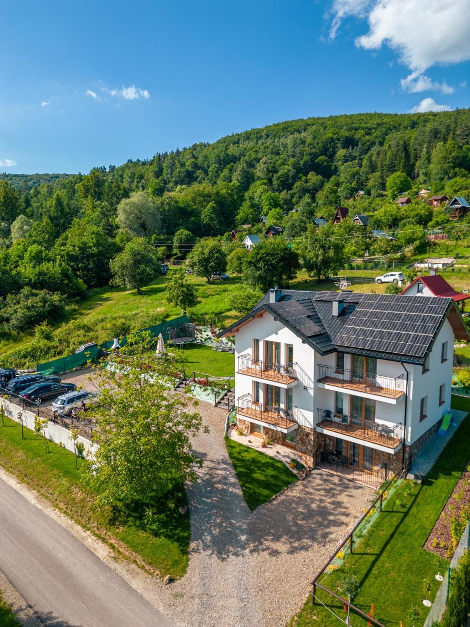 Villa Kasztelan Apartamenty Ustrzyki Dolne Extérieur photo